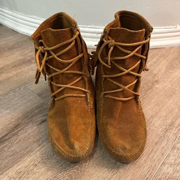 Minnetonka booties - Picture 2 of 5